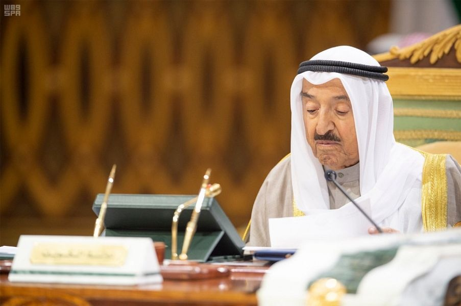 أمير الكويت: حريصون على الحل السياسي في اليمن وفق المبادرة الخليجية وقرار مجلس الأمن 