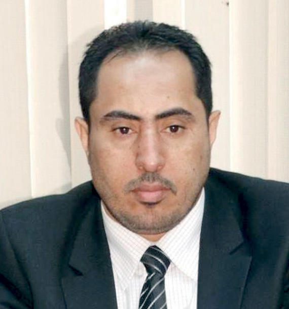 وزير الشباب والرياضة يشيد بالدعم السعودي لمنتخب اليمن الأول لكرة القدم 