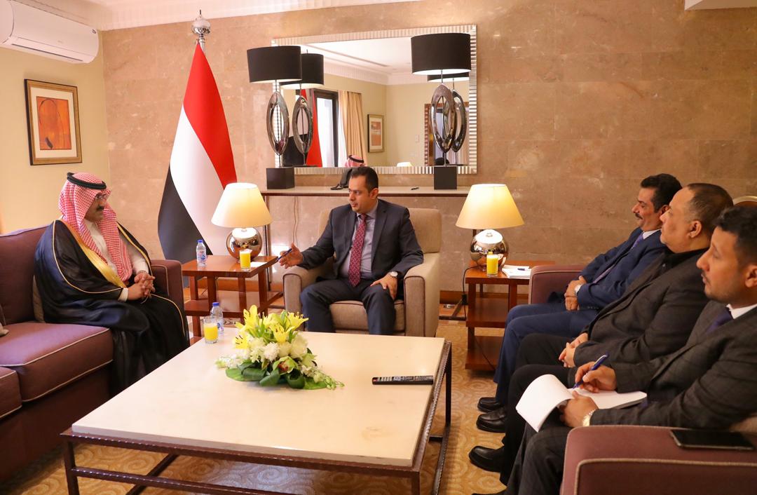 رئيس مجلس الوزراء يستقبل السفير السعودي لدى اليمن 