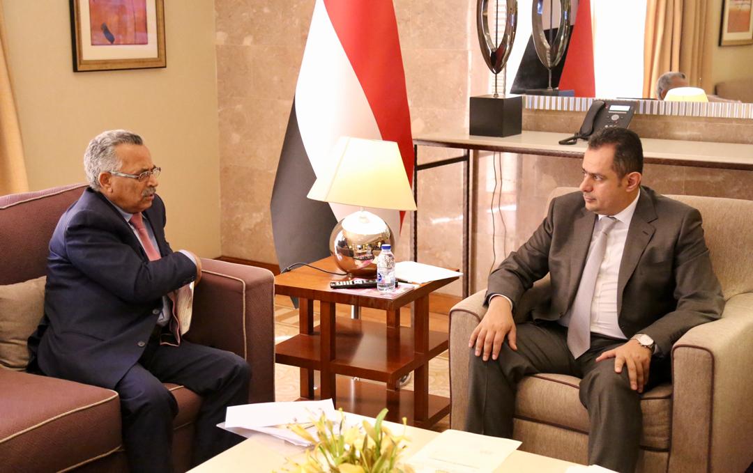 رئيس مجلس الوزراء يطلع على مستجدات الاوضاع في محافظة المحويت 