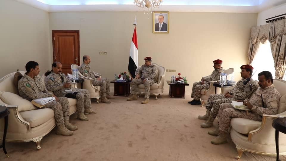 رئيس هيئة الاركان يشيد بالأدوار التي قدمتها السعودية في دعم اليمن  
