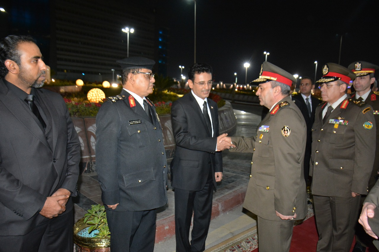وزارة الدفاع المصرية تقيم مراسم تشييع رسمية لمساعد وزير الدفاع اليمني 