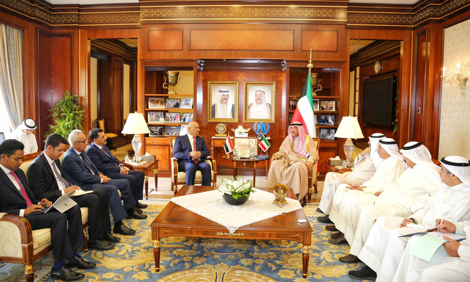 وزير الخارجية يعقد مباحثات مع ‫نائب رئيس الوزراء الكويتي‬‬