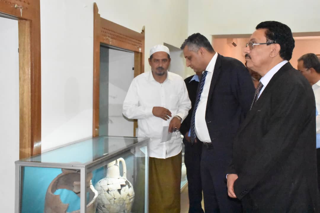 وزير الثقافة يتفقد متحف قصر السلطان الكثيري في سيئون بحضرموت 