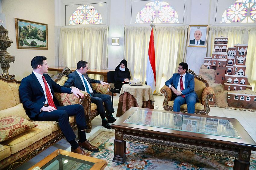 بجاش يناقش مع سفير كوريا الجنوبية نتائج زيارته الى العاصمة سيئول