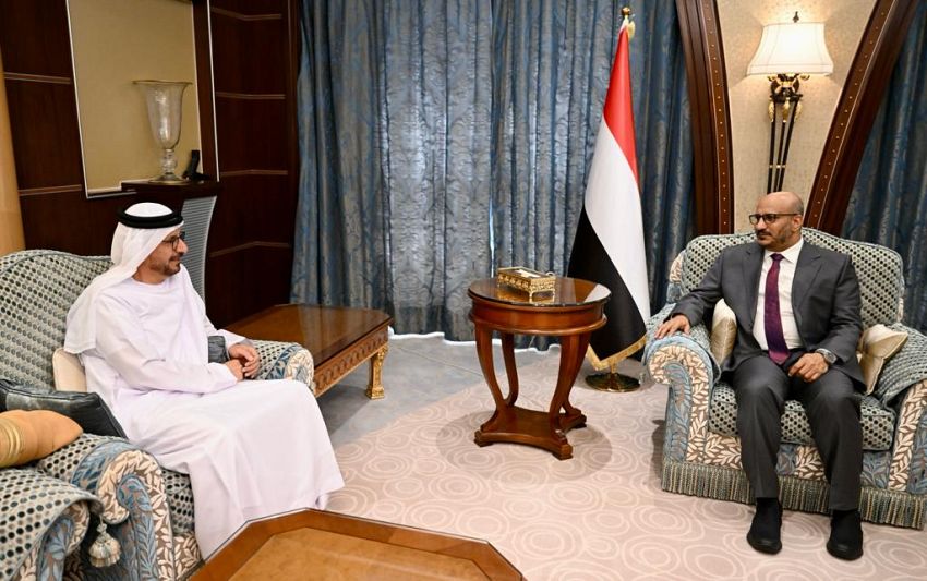 عضو مجلس القيادة طارق صالح يلتقي السفير الإماراتي بمناسبة إنتهاء فترة عمله  