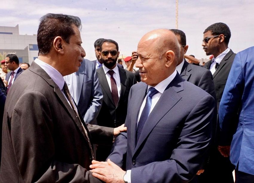 رئيس مجلس القيادة الرئاسي ينهي زيارة تفقدية مثمرة لمحافظة المهرة