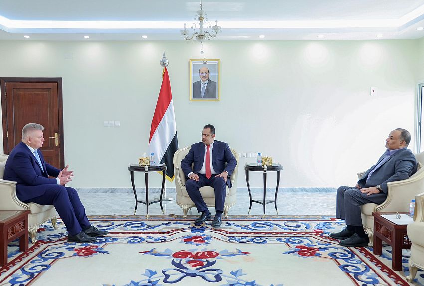 رئيس الوزراء يستقبل سفير بولندا لدى اليمن