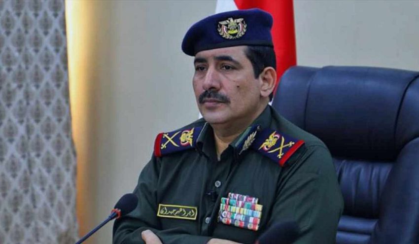 وزير الداخلية يشيد بجهود اللجنة العسكرية والأمنية العليا