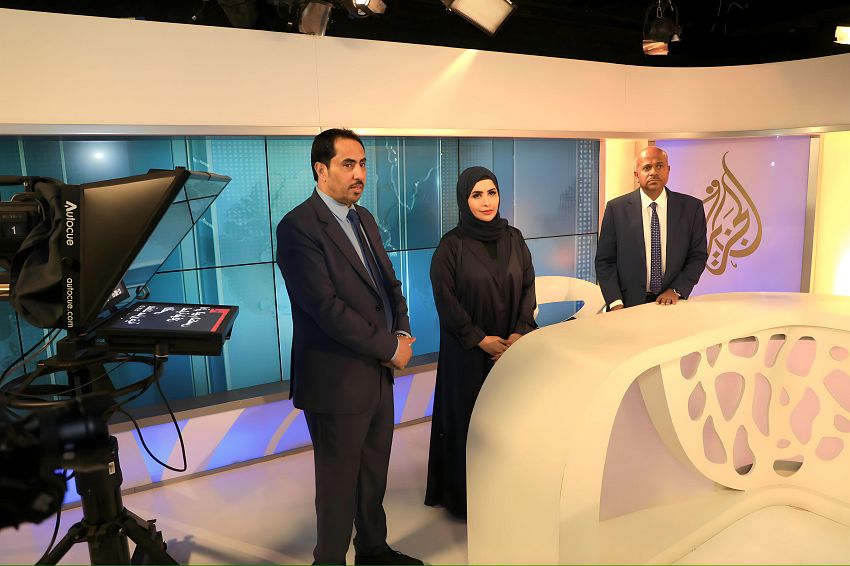 وزير الشباب والرياضة يزور معهد الجزيرة للإعلام في الدوحة 
