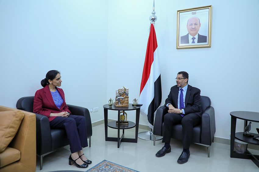بن مبارك يبحث مع سفيرة بريطانيا تطورات الاوضاع في اليمن  