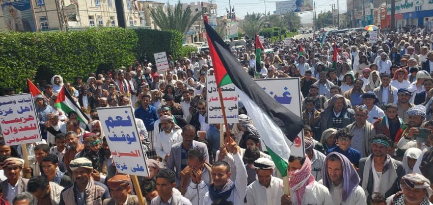 مظاهرة حاشدة في مأرب للتنديد بجرائم الاحتلال المستمرة في قطاع غزة