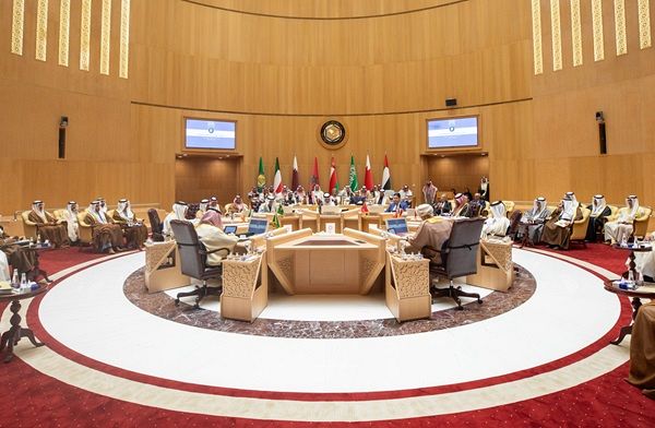 المجلس الوزاري الخليجي يدعو إلى اتخاذ موقف حازم تجاه ممارسات المليشيات الحوثية الارهابية
