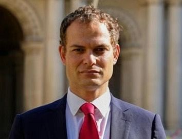 بريطانيا ترحب بدعوة فخامة الرئيس لعقد مؤتمر للمكونات الجنوبية وتجدد دعمها لوحدة اليمن ومجلس القيادة الرئاسي